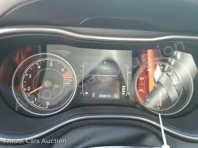 2021 Jeep Grand Cherokee 1C4PJLLB4MD155403 — photo 9 de la vente Copart