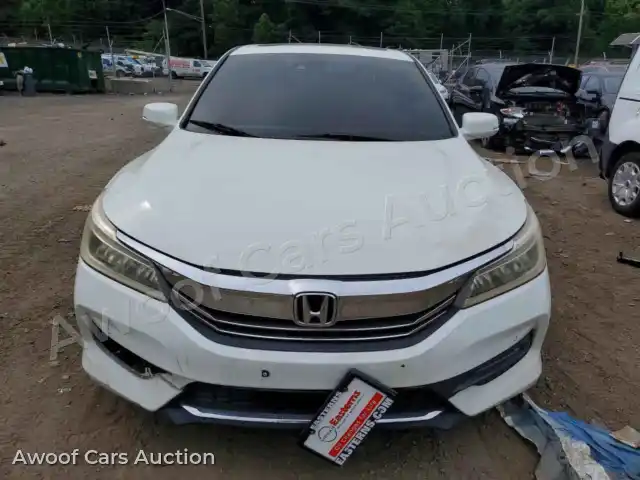 2017 Honda Accord 1HGCR3F97HA007951 — hoton gwanjo Copart na 5