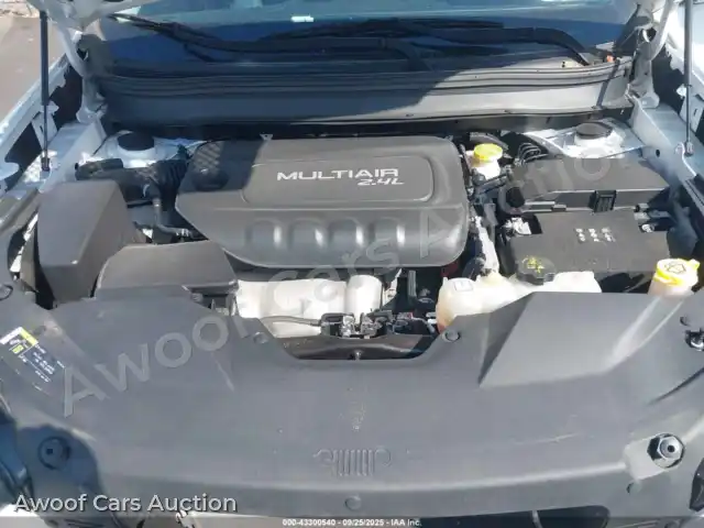 2019 Jeep Cherokee 1C4PJLLB0KD146193 — Iaai auction photo 10