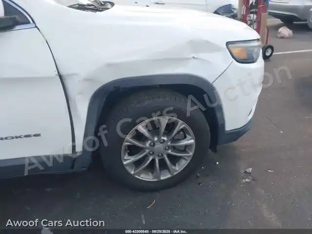 2019 Jeep Cherokee 1C4PJLLB0KD146193 — Iaai auction photo 6