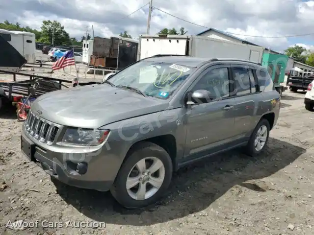 2014 Jeep Compass 1C4NJDBB1ED551501 — Copart auction photo 2