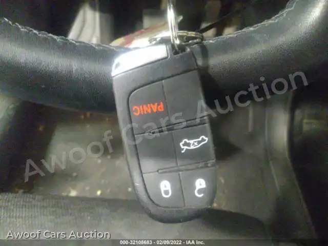 2015 Chrysler 200 1C3CCCBB0FN746131 — Iaai auction photo 11