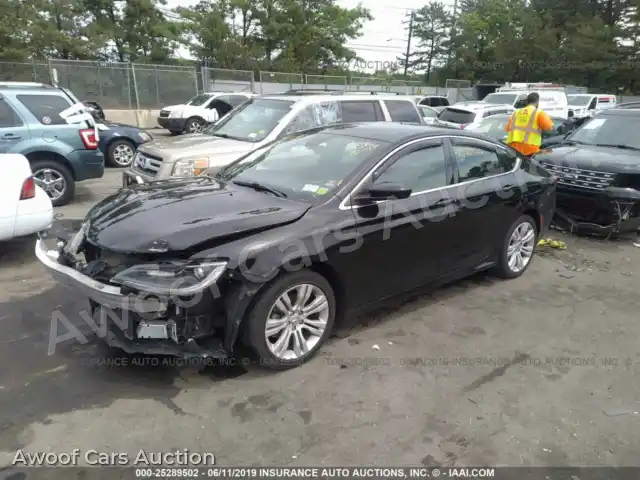 2015 Chrysler 200 1C3CCCAB1FN526949 — Iaai auction photo 2