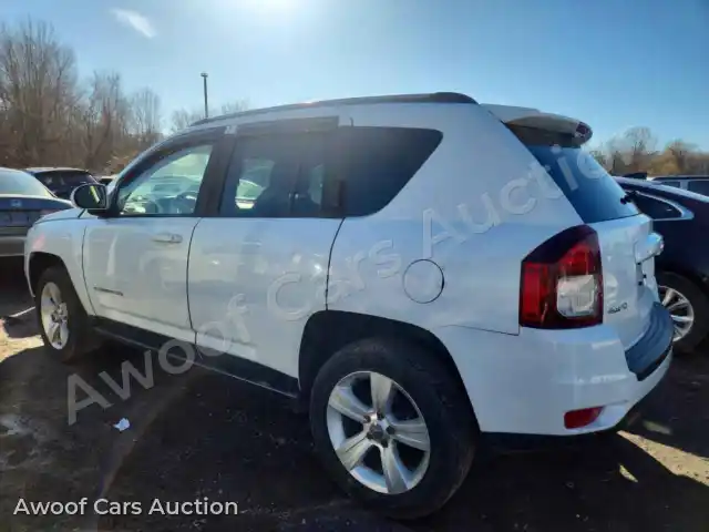 2016 Jeep Compass 1C4NJDEB7GD542090 — Copart auction photo 2