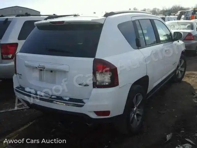 2016 Jeep Compass 1C4NJDEBXGD696244 — Copart auction photo 4