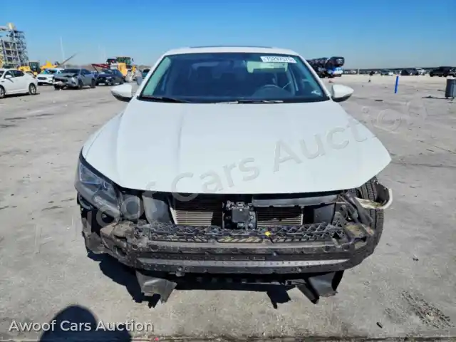 2016 Volkswagen Passat 1VWBT7A33GC013333 — Copart auction photo 5