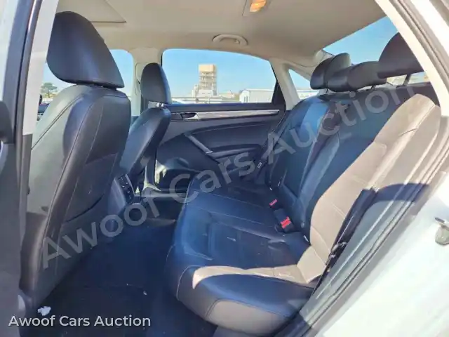 2016 Volkswagen Passat 1VWBT7A33GC013333 — Copart auction photo 10