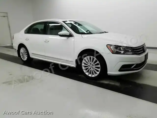 2016 Volkswagen Passat 1VWBT7A33GC013333 — Manheim auction photo 3
