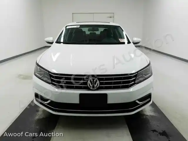 2016 Volkswagen Passat 1VWBT7A33GC013333 — Manheim auction photo 2