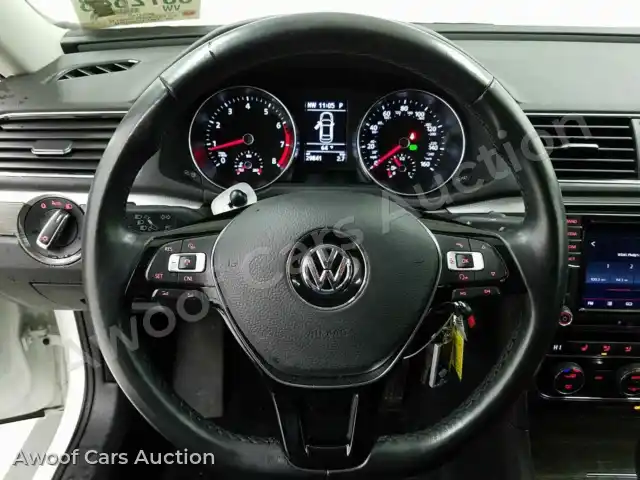 2016 Volkswagen Passat 1VWBT7A33GC013333 — Manheim auction photo 10