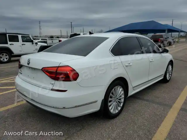 2016 Volkswagen Passat 1VWBT7A33GC013333 — Manheim auction photo 8