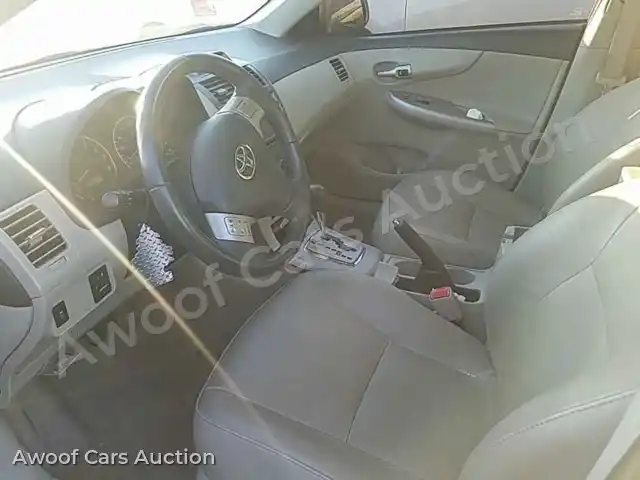 2013 Toyota Corolla 2T1BU4EE9DC098658 — Manheim auction photo 3