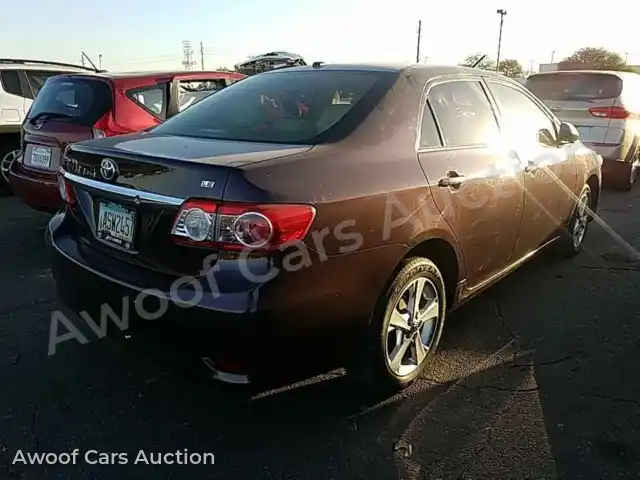 2013 Toyota Corolla 2T1BU4EE9DC098658 — Manheim auction photo 2