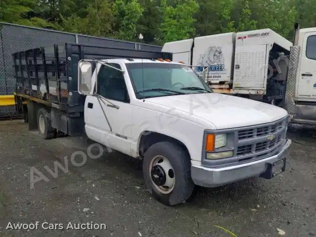 1998 Chevrolet GMT 1GBJC34R8WF068921 — Copart auction photo 4
