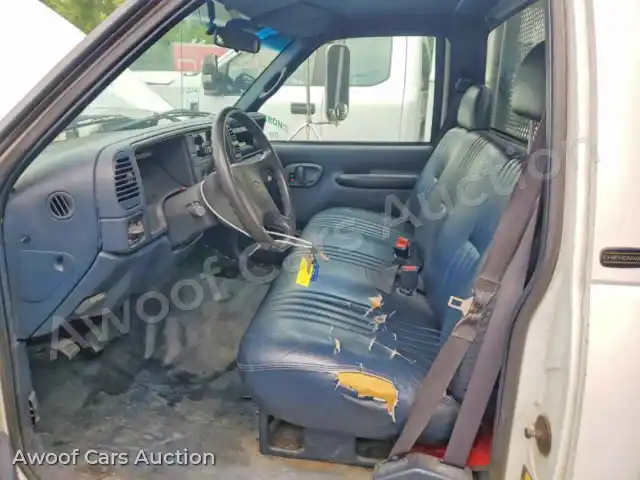 1998 Chevrolet GMT 1GBJC34R8WF068921 — Copart auction photo 7