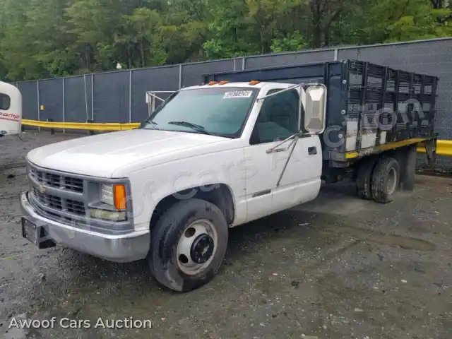 1998 Chevrolet GMT 1GBJC34R8WF068921 — Copart auction photo 1