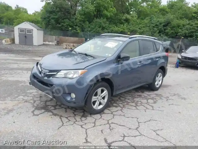 2013 Toyota RAV4 JTMRFREV2DD015936 — Iaai auction photo 2