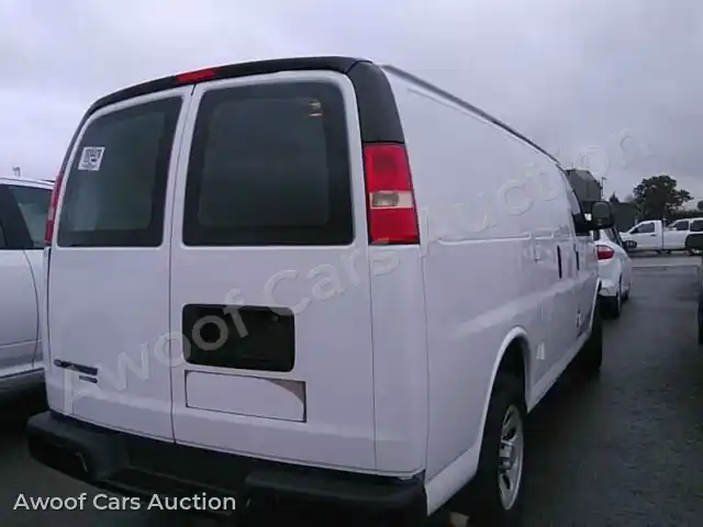 2014 Chevrolet Express 1GCSGAFX2E1129888 — photo 2 de la vente Manheim