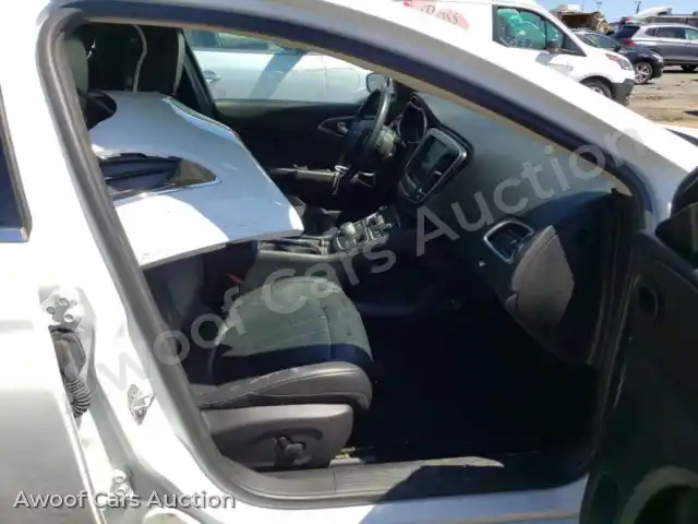 2017 Chrysler 200 1C3CCCAB5HN500518 — photo 5 de la vente Copart