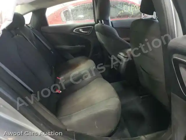 2015 Chrysler 200 1C3CCCAB6FN741937 — photo 6 de la vente Copart
