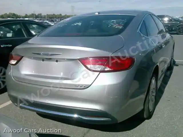 2015 Chrysler 200 1C3CCCAB6FN741937 — photo 2 de la vente Manheim
