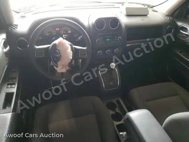 2015 Jeep Patriot 1C4NJRFB7FD303469 — Copart auction photo 8