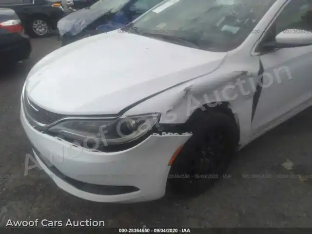 2015 Chrysler 200 1C3CCCFB1FN592586 — Iaai auction photo 6