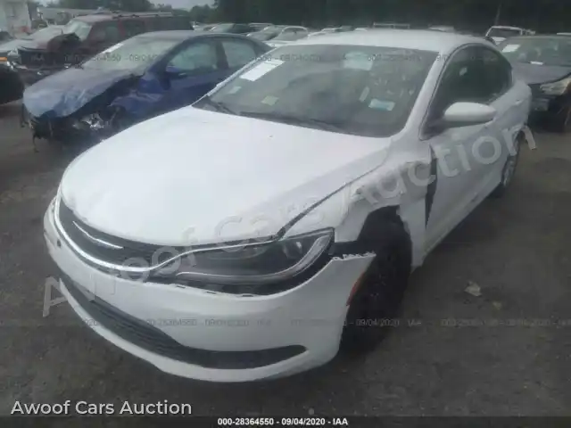 2015 Chrysler 200 1C3CCCFB1FN592586 — Iaai auction photo 2