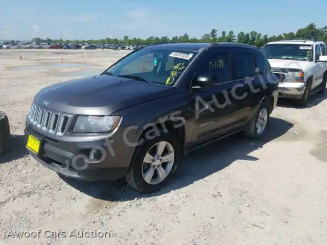2016 Jeep Compass 1C4NJCBA6GD513086 — Copart auction photo 2