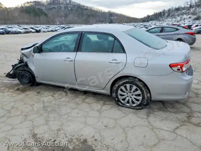 2013 Toyota Corolla 2T1BU4EE0DC121700 — Copart auction photo 2