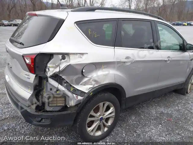 2019 Ford Escape 1FMCU9HD5KUB25709 — Iaai auction photo 18