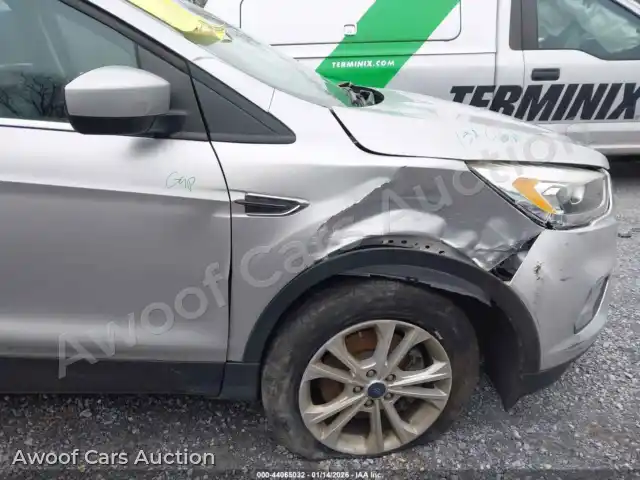 2019 Ford Escape 1FMCU9HD5KUB25709 — Iaai auction photo 17