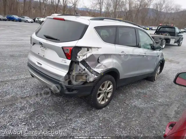 2019 Ford Escape 1FMCU9HD5KUB25709 — Iaai auction photo 4