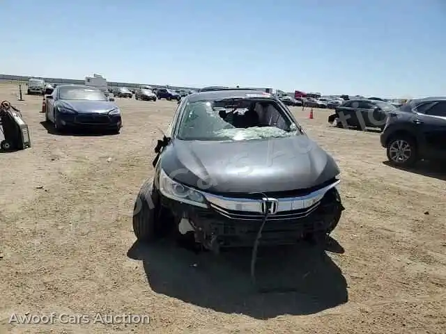 2017 Honda Accord 1HGCR3F87HA004149 — photo 13 de la vente Copart