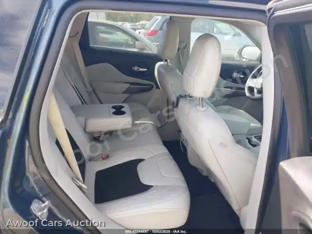 2020 Jeep Cherokee 1C4PJLLB8LD653991 — Iaai auction photo 8