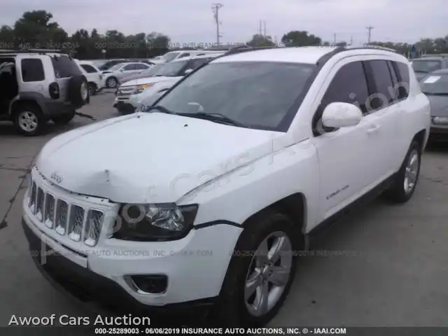 2014 Jeep Compass 1C4NJCCB5ED555575 — Iaai auction photo 2