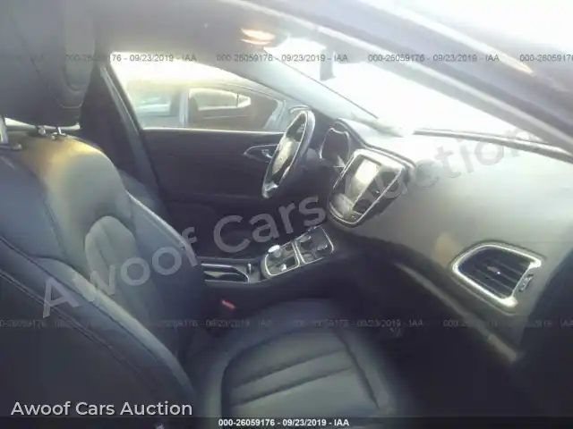 2016 Chrysler 200 1C3CCCABXGN192048 — Iaai auction photo 5