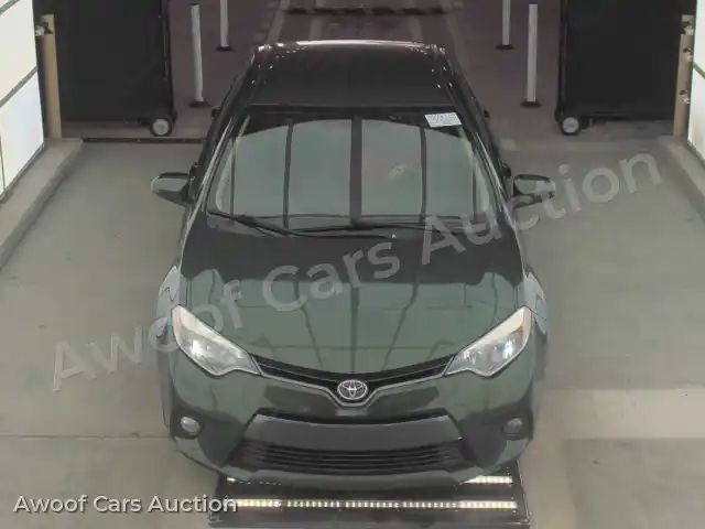 2015 Toyota Corolla 2T1BPRHE0FC429856 — Manheim auction photo 2