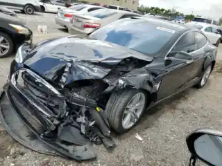 2015 Tesla Model S