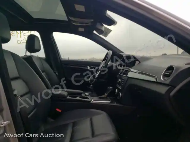 2013 Mercedes-Benz C-Class WDDGF8AB0DA874298 — Copart auction photo 5