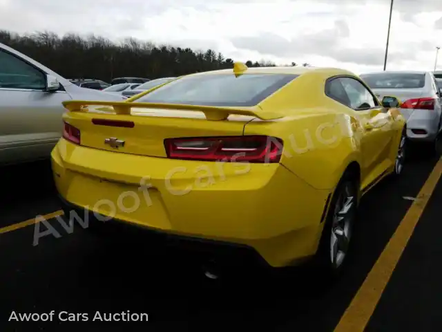 2017 Chevrolet Camaro 1G1FF1R70H0185640 — Manheim auction photo 2