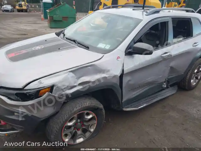 2019 Jeep Cherokee 1C4PJMBX3KD298164 — Iaai auction photo 6