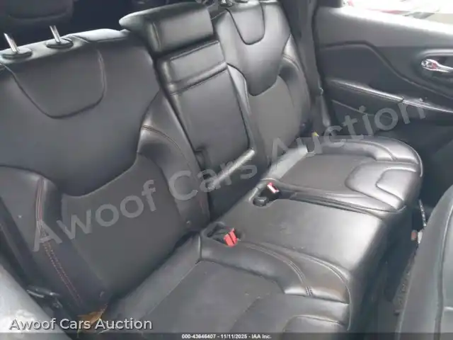 2019 Jeep Cherokee 1C4PJMBX3KD298164 — Iaai auction photo 8