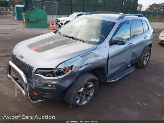 2019 Jeep Cherokee 1C4PJMBX3KD298164 — Iaai auction photo 2
