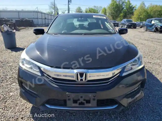 2017 Honda Accord 1HGCR2F88HA054892 — Copart auction photo 5