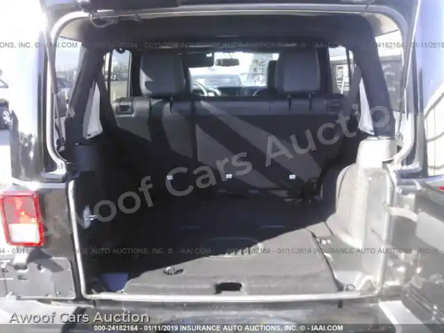 2017 Jeep Wrangler Unlimited 1C4BJWEG7HL683372 — Iaai auction photo 8