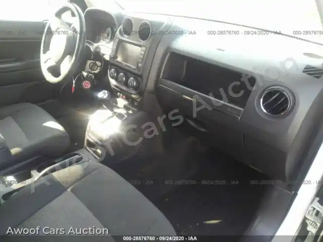 2012 Jeep Compass 1C4NJDEBXCD548248 — Iaai auction photo 5