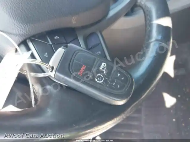 2019 Jeep Cherokee 1C4PJLDB3KD144498 — Iaai auction photo 11