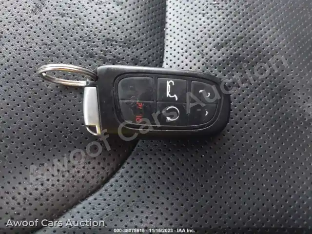 2019 Jeep Cherokee 1C4PJLDB3KD387079 — Iaai auction photo 11