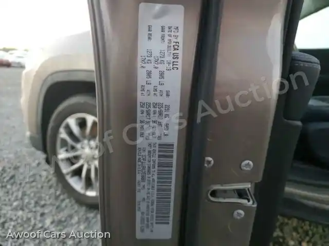 2020 Jeep Grand Cherokee 1C4PJLLB4LD556688 — photo 14 de la vente Copart